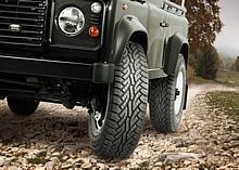 Bei der Land Rover Experience Tour, einer der weltweit anspruchsvollsten 4x4-Touren, kommen serienmäßige Land Rover Defender 110 zum Einsatz, die auf Offroadern von Conti (ContiCrossContact AT in der Größe 235/85R16) stehen. Foto: Conti/Auto-Reporter.NET 